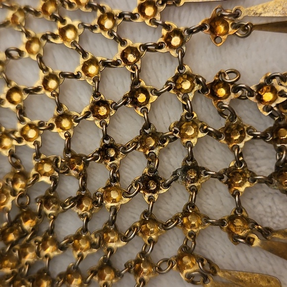 Antique Chainmaille V-Shape Fringe Bib Necklace - Picture 11 of 11